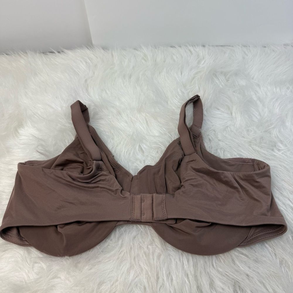 Wacoal Bra Size 38D - Picture 2 of 5